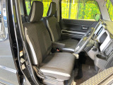 運転席シート廻りは使用感も少なく、良好な状態となっています。前オーナー様が丁寧に使っていたことがよくわかりますね。