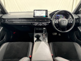 いつでも気持ちよく運転できて、使い勝手のいい収納や体をケアするシート、細部にまでこだわったインテリア♪
