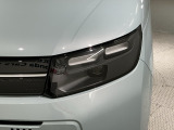 LEDヘッドライトは、点灯の瞬間から最大光量を発揮し、突然暗くなるトンネルなどでの安定感を高めます。