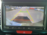 ナビゲーションの画面でバックカメラの映像を確認できます。目視確認もお忘れなく!!