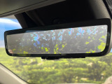 【デジタルインナーミラー】カメラが撮影した車両後方の映像をルームミラー内に表示。クリアな視界で状況の確認が可能です!※ドラレコ機能ご利用には別途SDカードをご用意いただく場合があります。