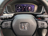 ステアリングスイッチです!!運転中のオーディオの音量やソースの変更も手元で出来ますよ!!