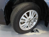 タイヤサイズは195/65R15になります。