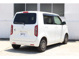 軽サイズの中で、大人4人がくつろげる空間と普段の買物などにきちんと使える荷室を、Hondaの特許技術センタータンクレイアウトなどにより両立しました。