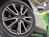 弊社では、全車『修復歴なし』のお車のみ取り扱っております。専任バイヤーによる厳選した仕入れの後、入庫後の車両チェックを行い、ネクステージが認定した高品質な中古車をご提供しております。