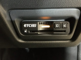 ETC付。高速道路の料金所はキャッシュレスで通過です。サービスエリア等にあるスマートインターの出入口も利用可能でとっても便利。ご納車後すぐにお使い頂けるようセットアップしてのお渡しとなります。