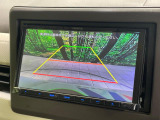 【バックカメラ】駐車時に後方がリアルタイム映像で確認できます。大型商業施設や立体駐車場での駐車時や、夜間のバック時に大活躍!運転スキルに関わらず、今や必須となった装備のひとつです!