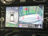 【アラウンドビューモニター】専用のカメラにより、上から見下ろしたような視点で360度クルマの周囲を確認することができます☆死角部分も確認しやすく、狭い場所での切り返しや駐車もスムーズに行えます。