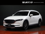中古車専門再生工場にて熟練専任スタッフが丁寧に清掃、仕上げを実施しております。また、お客様に安心してご検討いただける様、公取協が定める基準に基づき車両検査を実施し、車両状態評価証を発行しております。