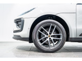 20インチ Macan S ホイール搭載です。