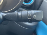 【 オートライト 】オートライトなのでライトの点け忘れを気にすることなく運転が出来ます♪