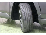 タイヤサイズ 225/50R18。