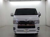 トヨタが誇る商用バン!信頼性も高いハイエース!