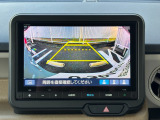 バックでの駐車が苦手な方や運転にあまり自信のない方でも後方の視界をしっかりサポート。安心して車庫入れが出来るバックカメラを装備しています!