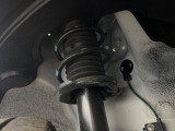 お車を安心してお乗りいただく為には、足回りの定期点検が欠かせません。サービスサポート(有償保証)では無料点検もご提供しており、安心のカーライフをお過ごしいただけるサポート体制が整っています。