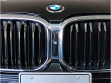 ☆BMWの代名詞とも言える【キドニーグリル】一目見ただけでBMW車であると認識できる確固たるアイコンとして存在感を放ちます☆