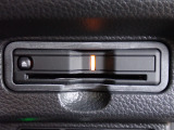 ■【ETC車載器】が装備されています。セットアップをしてお渡しとなり、ETCカードを差し込むだけで高速道路の利用が可能です。