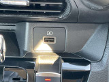 ◆◆◆運転席のUSBポート