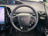 【純正革巻きステアリング】上質な革を使用することで、手にしっかり馴染みとても運転しやすいハンドルです♪