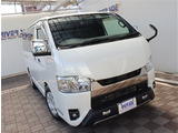 入庫時・販売時・納車前に、弊社基準の68項目に及ぶ点検整備を実施しております。