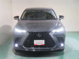 明度の高いLEDヘッドライトで、夜間の運転も安心です。