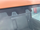 障害物を感知して、衝突の可能性がある場合、運転者へ警告音を発したり、衝突の可能性が高い場合、ブレーキの補助操作を行い、減速して衝突被害を軽減するシステムです。