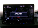 ナビゲーションを装備。多彩な機能で快適ドライブをアシスト。オーディオ機能も充実していますね。