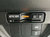 【ETC車載器】もはや必須アイテムのETCを搭載!高速道路のご利用時にとても便利!わずらわしい料金所での現金支払いが不要となりスムーズに通過できます♪