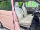 運転席シート廻りは使用感も少なく、良好な状態となっています。丁寧に使われていたことがよくわかりますね。