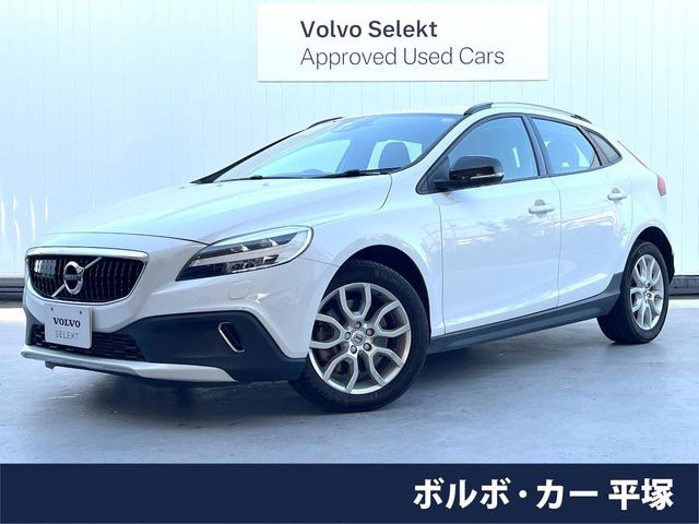 ボルボ V40クロスカントリー 