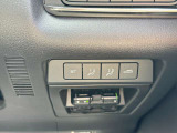【ドライビングポジションメモリー】運転席シート位置やドアミラーの角度を記憶させることができます。運転交代の際もストレスフリーですね♪
