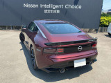 後部からの写真です。専用カーボンリアスポイラー&NISMOスポーツマフラーがかっこいい!