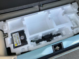 【安心】ラゲッジボード下にはタイヤパンク修理キットを備えています◎