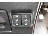 運転席・助手席シートヒーター装備☆  座面と背もたれをすばやく温めるシートヒーターを内蔵。身体を直接温めることができます。 寒い時期には嬉しいアイテムですね♪