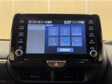 ディスプレイオーディオを装備。スマホと車をつなぐことで、これまでのナビに加えていろんなサービスが楽しめます。