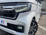 【シーケンシャルターンランプ付きLEDヘッドライト】人気の『流れるウィンカー』付きのLEDヘッドライトを装備♪高級感はもちろん、点灯時は存在感たっぷりで他車からも認識されやすく安心です。