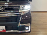 LEDヘッドライト&LEDフォグランプを装備!暗い夜道を白い光で明るく照らして、安全に運転出来ます♪