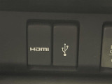 【HDMI入力端子、USB端子】HDMI接続端子がついています!専用ケーブルでミラーリングも可能!USB接続もついていますので携帯などの電子機器の充電にも使えて便利です♪