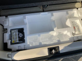 【安心】ラゲッジボード下にはタイヤパンク修理キットを備えています◎