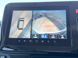 見えない部分の危険察知をサポートする360&deg;ビュー・モニター付!バック駐車も安心ですね♪