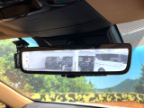 【デジタルインナーミラー】後席の大きな荷物や同乗者で後方が確認しづらい時でも安心!カメラが撮影した車両後方の映像をルームミラー内に表示。クリアな視界で状況の確認が可能です!