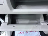 1年間&rdquo;走行距離無制限&rdquo;(無償保証)のまごころ保証サービスは、ご希望に応じてプラス1年、プラス2年の保証延長も可能です(延長保証分は別途有償となります)。