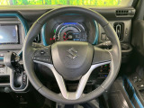 【ステアリングスイッチ】運転中、前方から目線をそらすことなく、オーディオ等の操作が可能な便利機能!安心&快適なドライブを演出してくれます♪