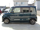 展示中古車は全て外装と内装のクリーニングを行っています♪