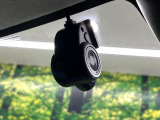 【ドライブレコーダー】ドライブレコーダー装備!走行中はもちろん、あおり運転や事故に遭遇した際、映像で記録し、万一のリスクに備えます。※記録用SDカードはお客様ご自身でご準備いただく必要があります。