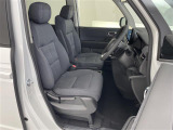 運転席後ろ