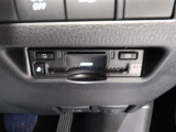 スマートETC2.0を装備。 広域な道路交通情報や安全運転をサポートする情報を得て、刻一刻と変化する道路状況に対応して、最適なタイミングで、運転支援サービスをご案内。新サービスにも対応しています。
