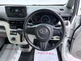 たとえばダイハツのお店にある、たくさんのスマアシ搭載車は、正常に作動する事をしっかり確認します。