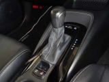 電動パーキングブレーキ・ブレーキホールドを装備してます。ホールド機能は信号待ちが多い一般道で疲労軽減になり、大好評です!