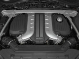 W12気筒、5,940CCのエンジンルーム。唸るようなサウンドをお楽しみください。